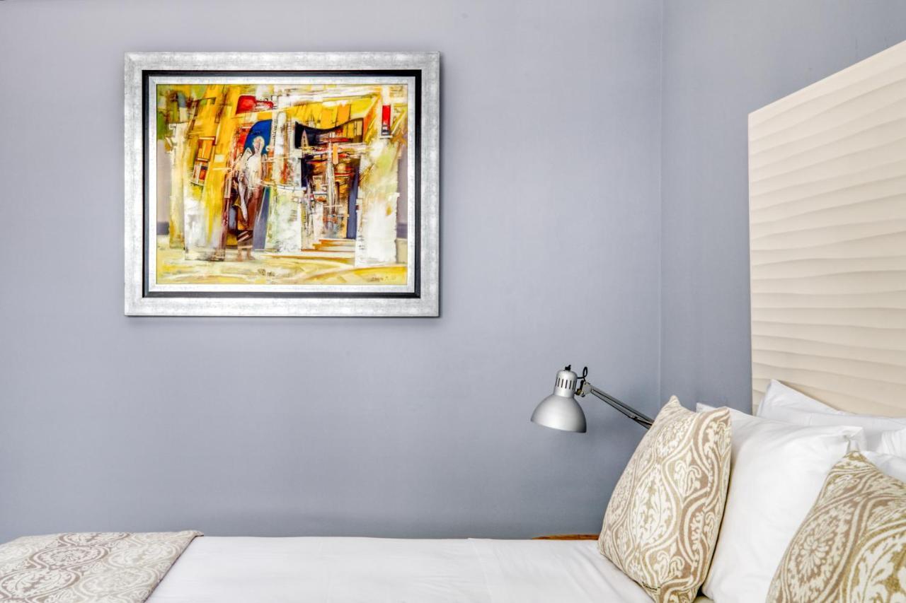 Spacious Flat With Courtyard And Private Parking! Атина Екстериор снимка