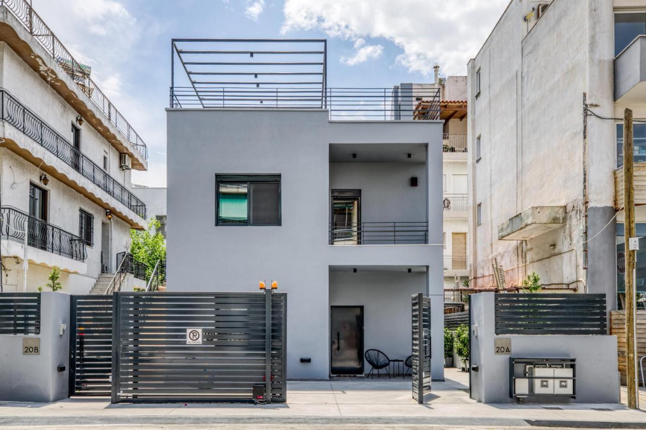 Spacious Flat With Courtyard And Private Parking! Атина Екстериор снимка